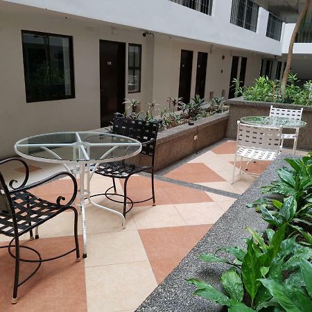 Heart Of The City Studio With Balcony Davao Zewnętrze zdjęcie